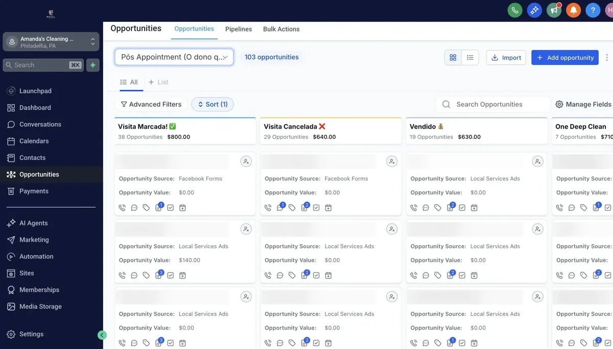 Tela do app da Royal com os leads organizados por etapa: visita marcada, visita realizada e vendido